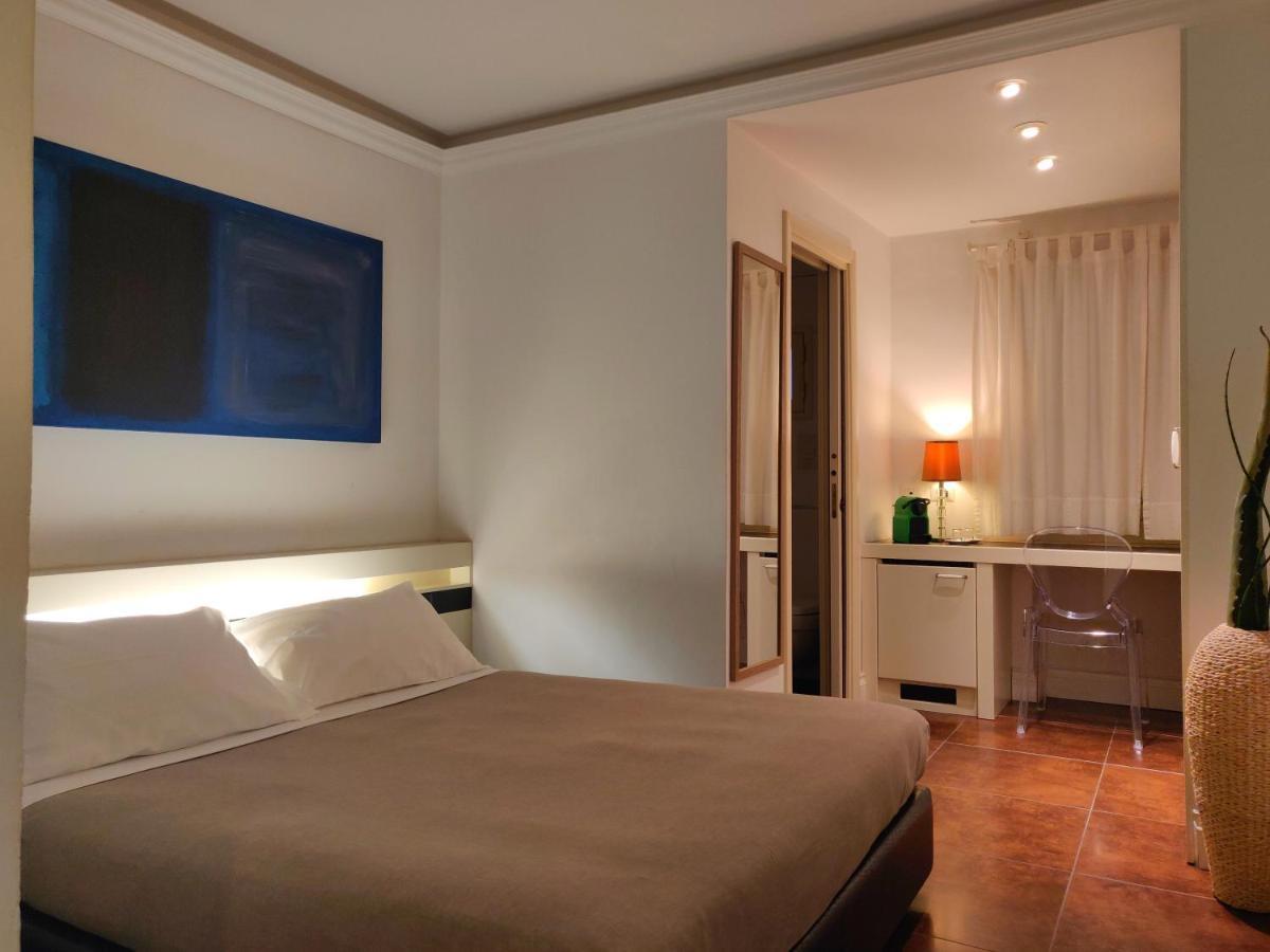 Best Season Bed & Breakfast Reggio Calabria Room photo